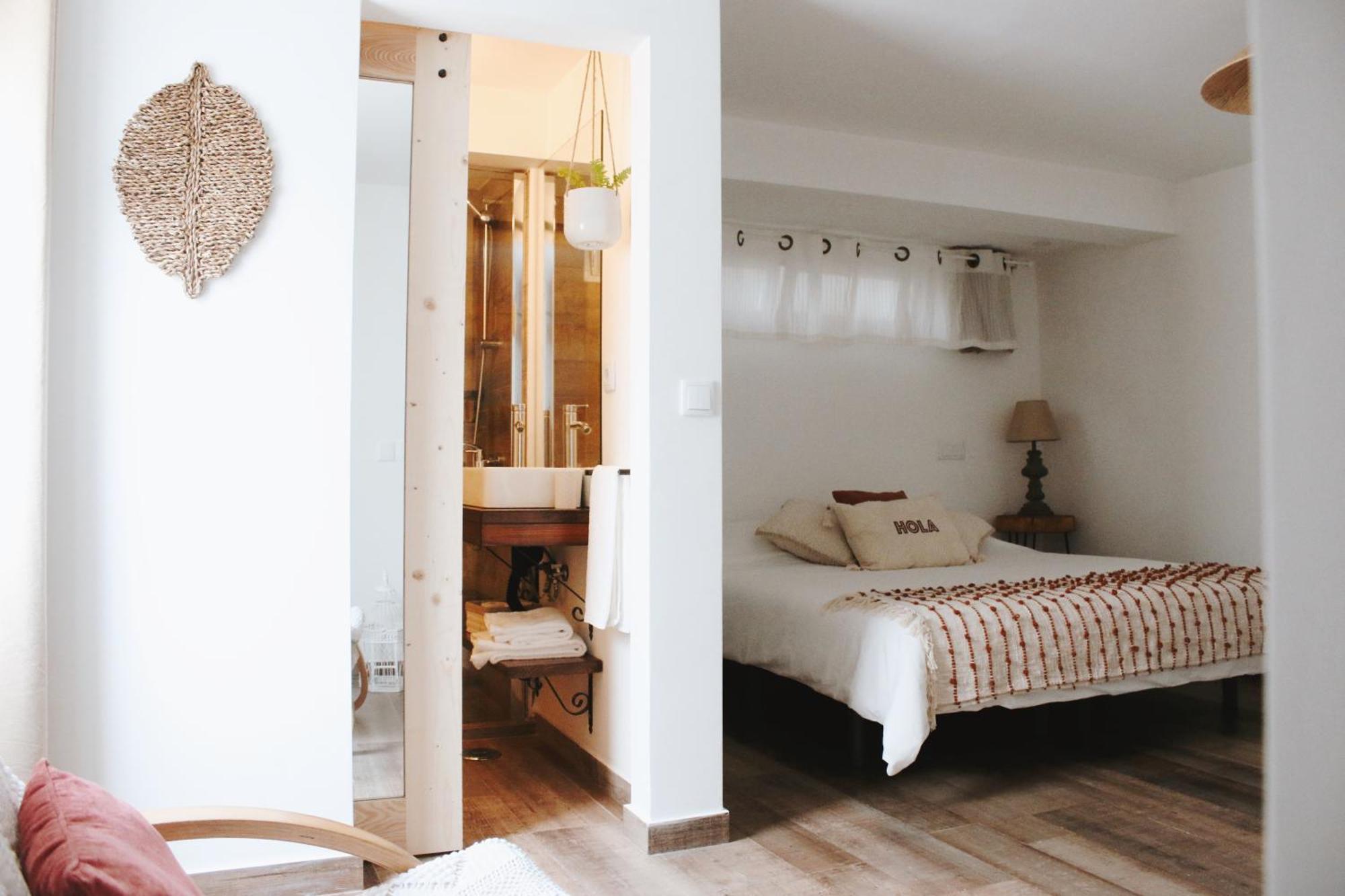 Vila Vale Guest House - Surf & Yoga Charneca  Extérieur photo